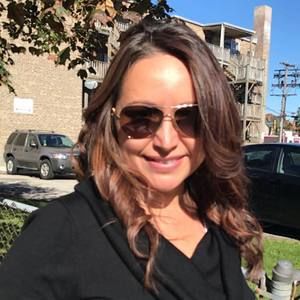 Meet your Posher, Lucy